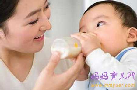 宝宝不喝奶粉的原因及解决办法